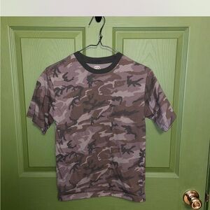 Kids camo tee